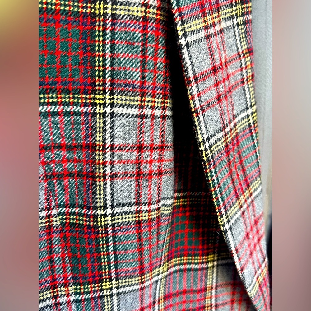 EUC Vintage Pendleton Blazer Womens Plaid Red/Blue/Yellow/Gray/BL velvet collar - Picture 6 of 7